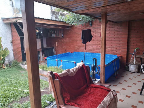 Casa En Venta  Villa Luzuriaga A 4 Cuadras De Carrefour S.j