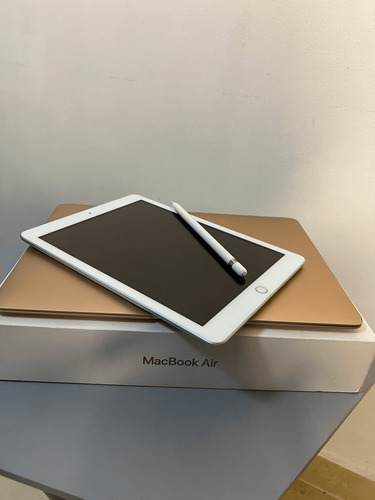 Macbook Air + iPad + Apple Pencil 