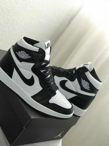 Jordan 1 Mid Panda Inverso #5