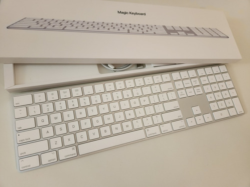 Apple Magic Keyboard