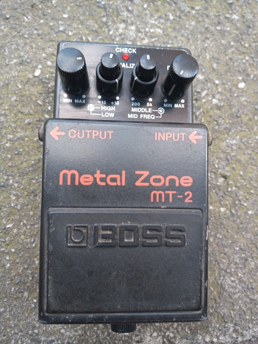 Pedal Boss  Metal Zone Mt-2