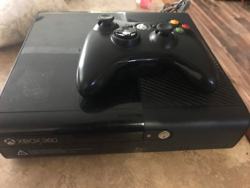 Xbox 360 Slim E+  4gb , Con 1 Juego Original 