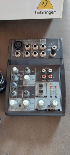 Consola Xenyx 502 Behringer