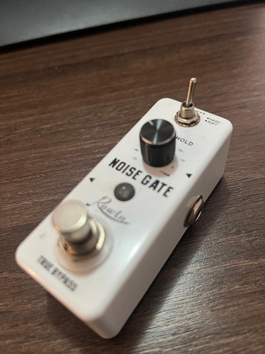 Pedal Rowin Noise Gate Elimina Ruido P/ Guitarra E Baixo