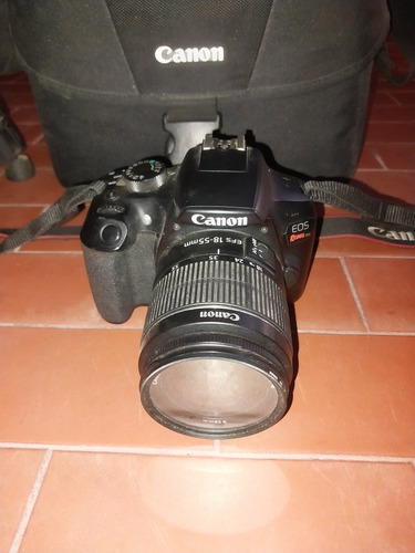 Camara Fotografica Canon Eos Rebel T6i Con Accesorios Varios