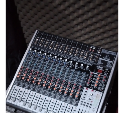 Console Behringer X2442usb Xenyx De Mistura 100v/240v