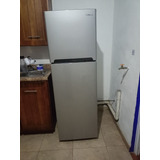 Refrigerador Semi-nuevo Marca Winia 