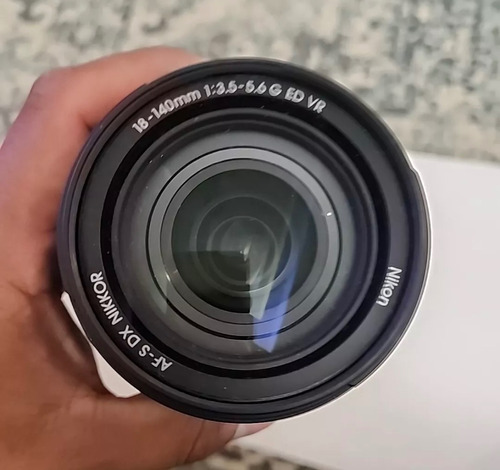 Lente Nikon Af-s 18-140mm Vr F/3.5-5.6g Dx 2019
