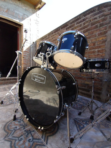 Batería Mapex Tornado + Soportes