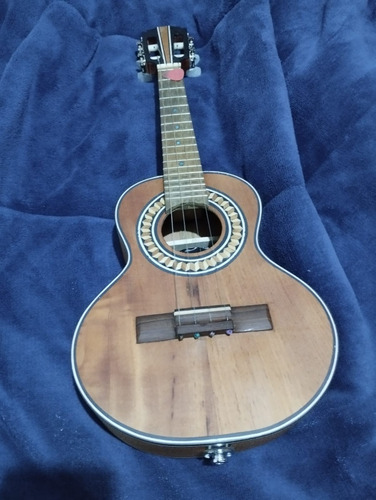 Cavaquinho De Luthier Modelo Cedro Retrô 