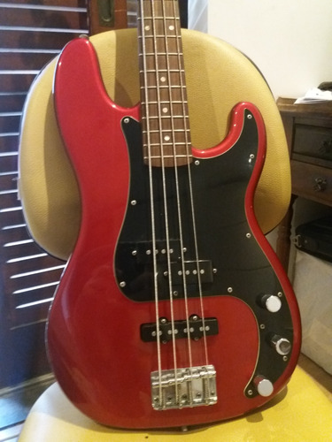 Baixo Squier Affinitiy Pj Bass. Todo Original.