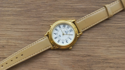 Relogio Timex Classico Unissex Medio Plaqouro18k Funcionando