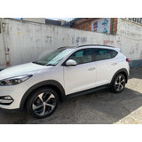 Hyundai Tucson Limited Tech Navi