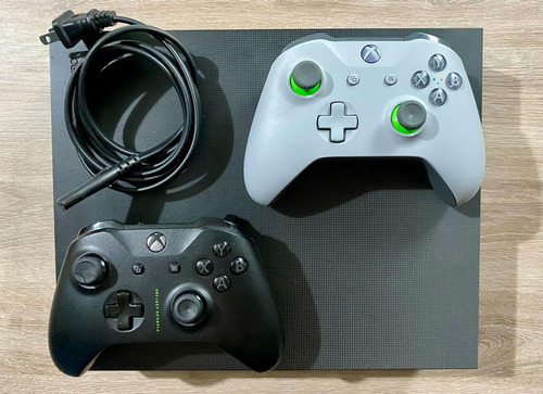 Xbox One X 1tb Project Scorpio Con 2 Joystick Xbox 