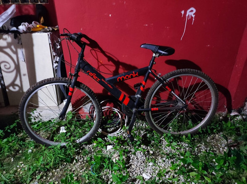 Bicicleta Monk Starbike Reflex Rod26 18 Vel Color Negro/rojo