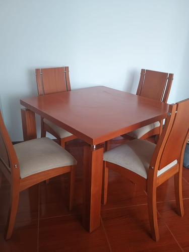 Comedor De 100 X 80 Cm Con 4 Sillas De Madera Maciza