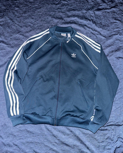 Campera adidas Sst Azul Petroleo S