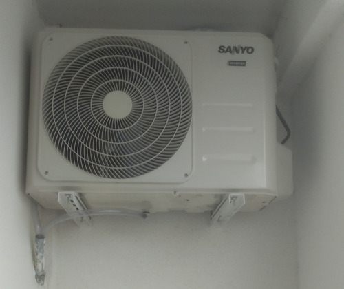 Aire Acondicionado Sanyo  Split Inverter  Frío/calor