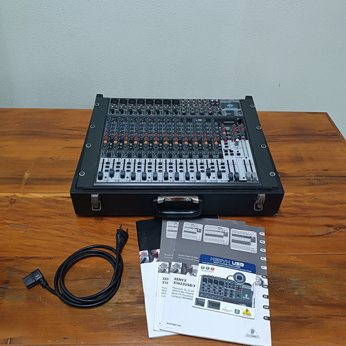 Console Behringer X2222usb Xenyx De Mistura 110v