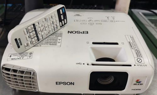 Proyector Epson Powerlite S27 2700lm  Poco Uso - Potente 