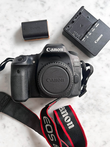  Canon Eos 80d Dslr - Body Only