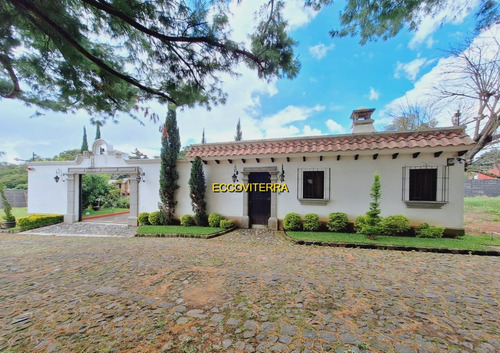 ¡¡buscas Casa De Un Nivel Con Amplio Terreno!! Ven Y Conoce Belleza De Casa Estilo Colonial - Imagen 2