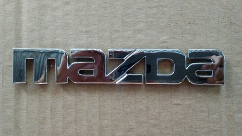 Emblema Mazda Allegro Y 626 Reemplazos Adhesivo Tapa Maleta Foto 2