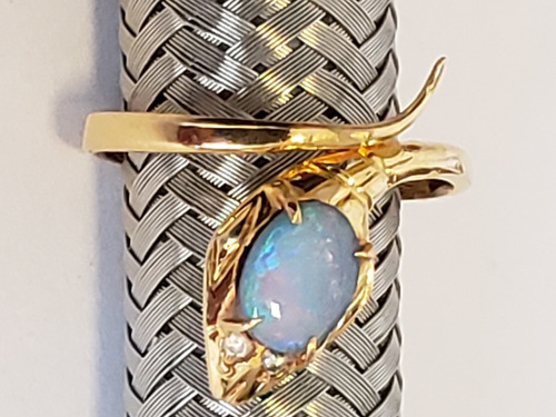 Unico Anillo De Diseño En Oro Opalo Y Brillantes