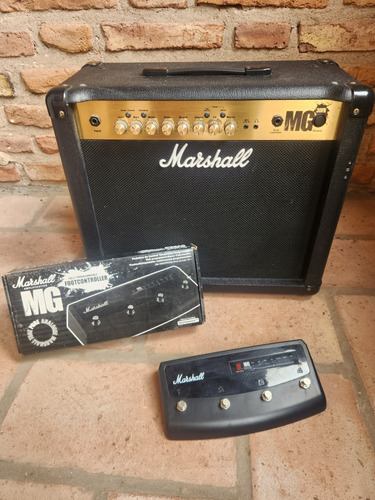 Amplificador Marshall Mg30fx 30w Con Pedalera Impecable