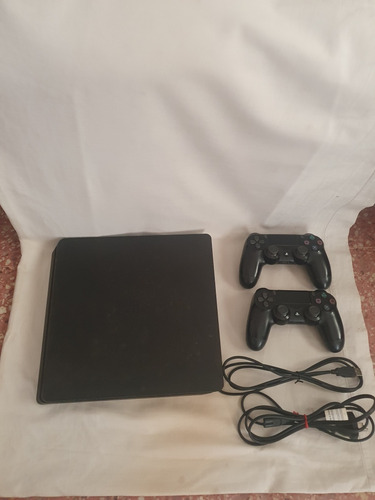 Play Station 4 Slim, 500gb, 2 Joystick