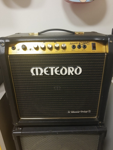 Amplificador De Guitarra Meteoro Atomic Drive 50