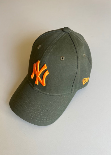 Gorra New Era New York Yankees  Essential 9forty Strapback