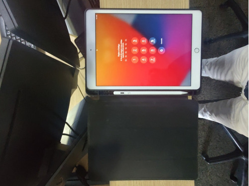 Apple iPad De 10.2  Wi-fi  128gb Cinza-espacial (8ª Geração)