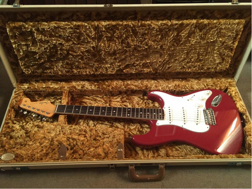 Guitarra Fender Eric Johnson Rosewood Dakota Red Única Avri