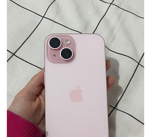 Apple iPhone 15 (256 Gb) - Rosa