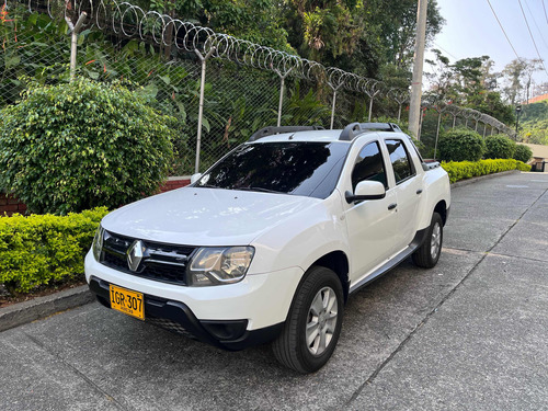 Renault Duster Oroch 2017 2.0 Expression, Caja Mecánica