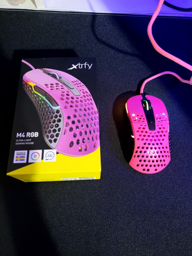 Mouse Xtrfy M4 