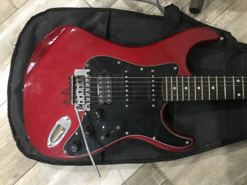 Vendo Guitarra Kramer Striker 300 St - 1984-1986