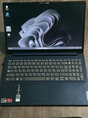 Notebook Lenovo Ryzen 5, 8gb Ram, 256 Ssd  En Caja 