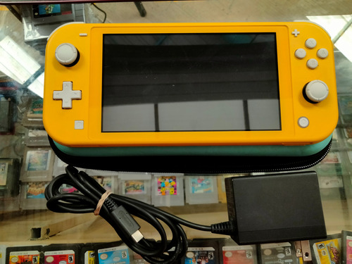 Nintendo Switch Lite Color Amarillo