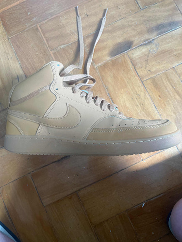 Tênis Nike Caramelo N42