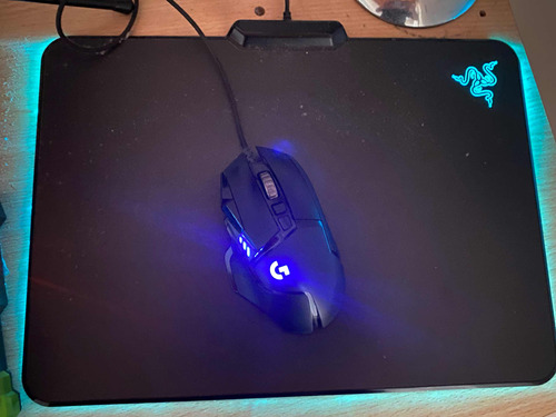 Mouse Logitech G502 Hero + Mousepad Razer + Teclado Mecánico