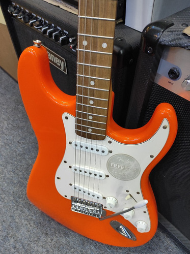 Squier Affinity Series Stratocaster Competition Orange Usada