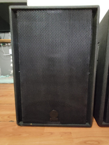 Yamaha C115v Altavoz Pasivo 