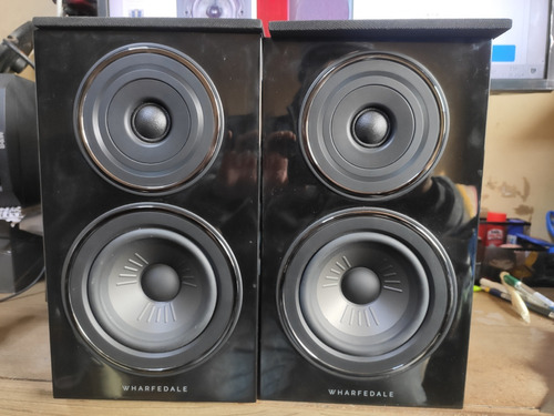 Parlante Wharfedale Diamond 12.1 