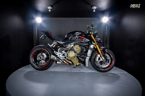 Ducati Street Fighter V4s