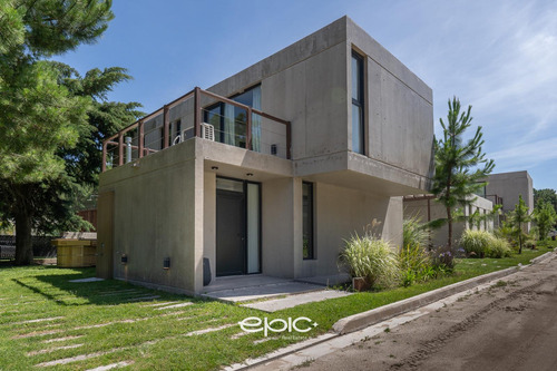 Venta Casa En Pinamar Norte Con Seguridad - Imagen 2