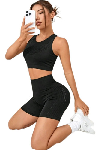 Conjunto Deportivo Biker Short Push Up + Crop Top Negro