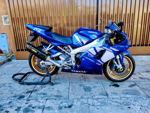 Yamaha  R1