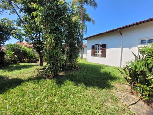 Casa 2 Dormitórios Lado Praia À 200 Metros Do Mar, No Melhor Pedaço Do Balneário Gaivota, Itanhaém. - Imagen 2